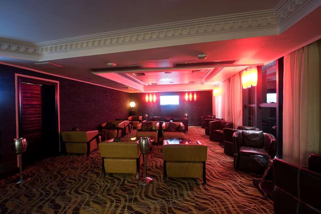 The Lilygate Lagos Restaurang bild